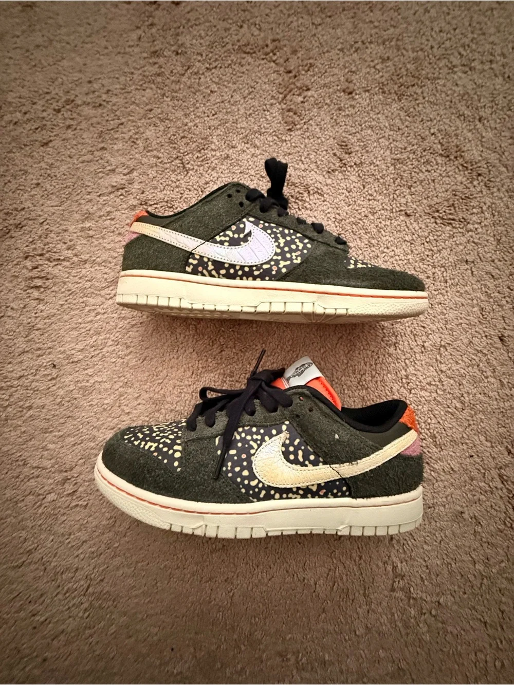 Nike Beaverton Dark Olive Green Sneakers with Cream Swoosh - Picture 2 of 7